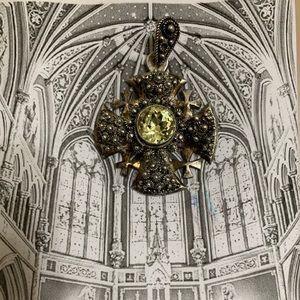 💛☀️☀️vintage silver cross pendant and chain